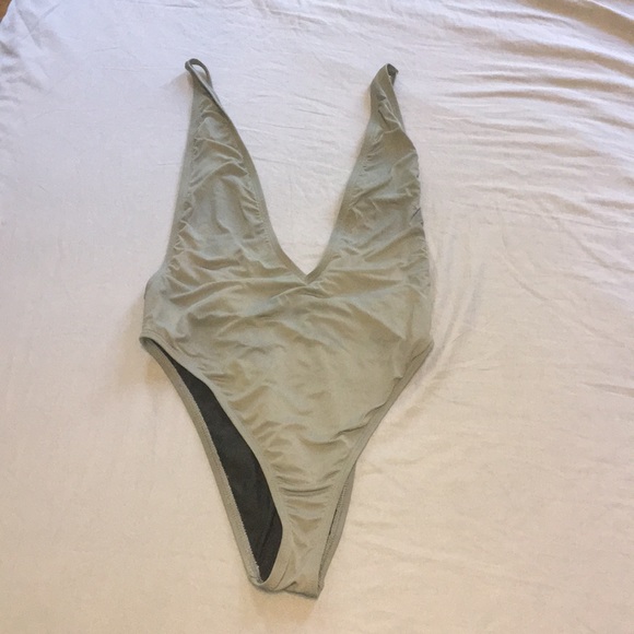 Fashion Nova Swimsuit Size M - Picture 1 of 2
